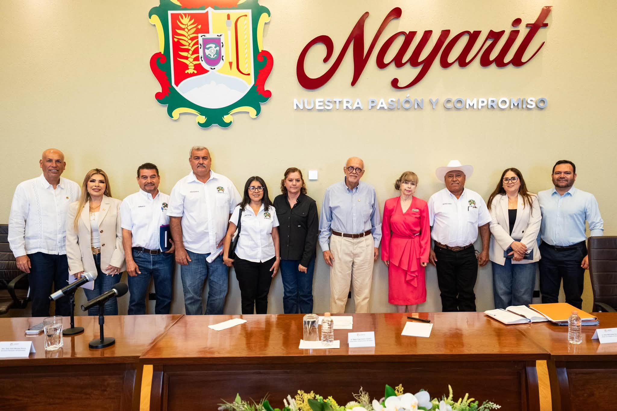 Miguel Ángel Navarro se reúne con productores de la ARIC