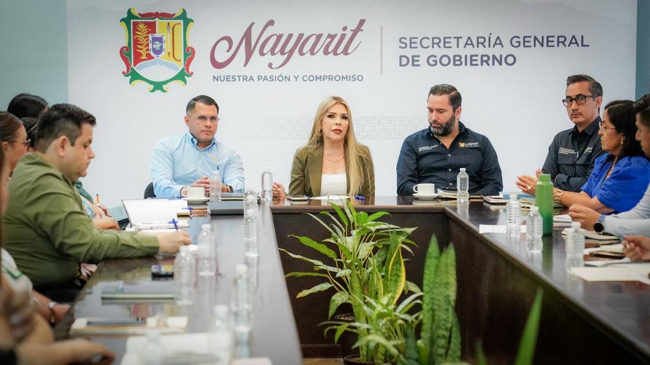 Reunión sobre transparencia y control patrimonial en Nayarit