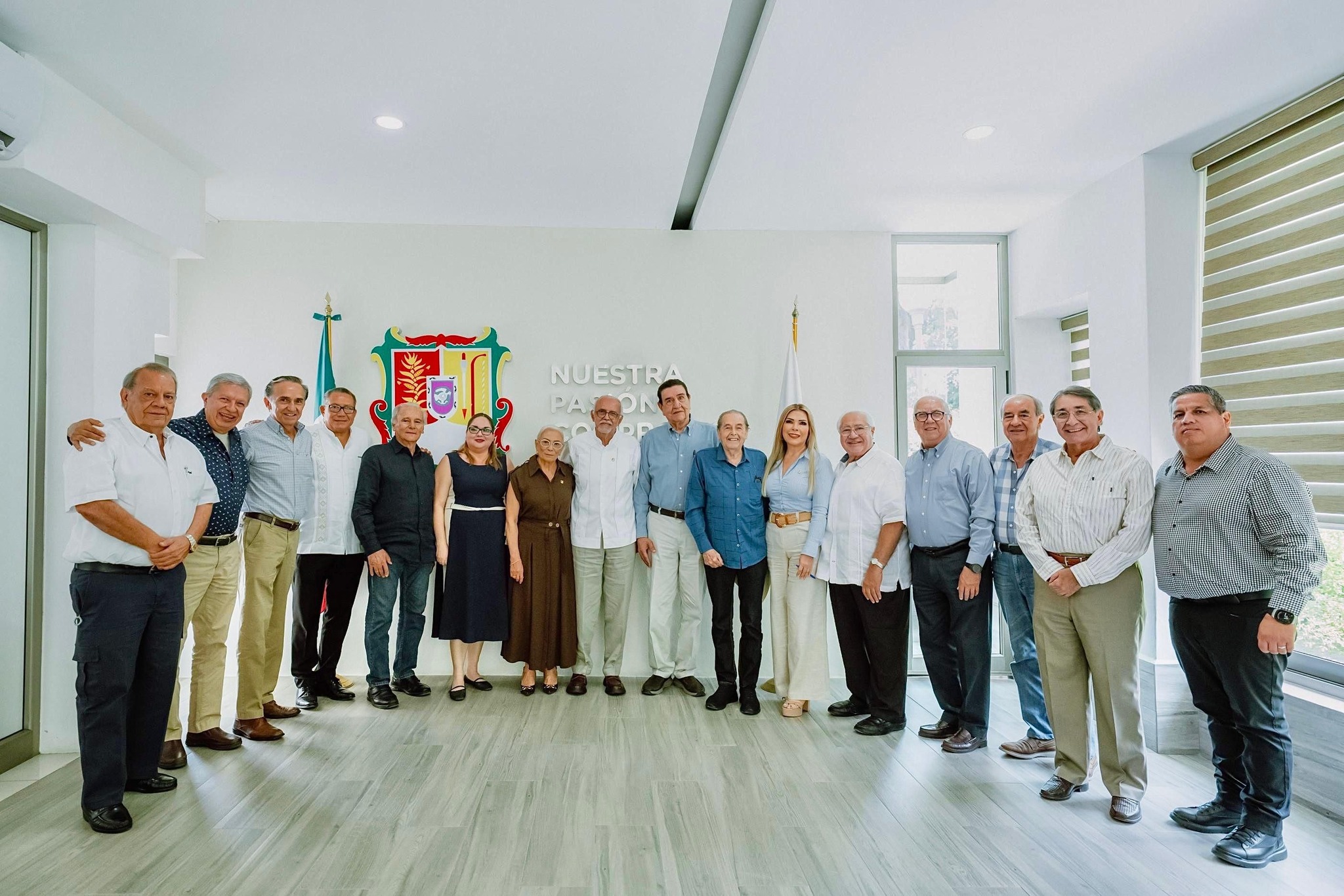Encuentro del gobernador Miguel Ángel Navarro con líderes de sectores en Nayarit
